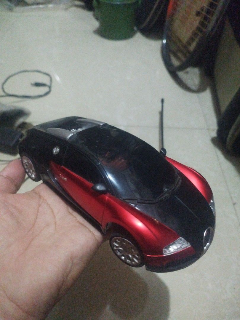Bugatti RC car remote control (Category: Vintage Collectibles) located in San Rafael. Submitted by jflshoppe1989 (Listing ID 1470144064, Image 3). Description: .
