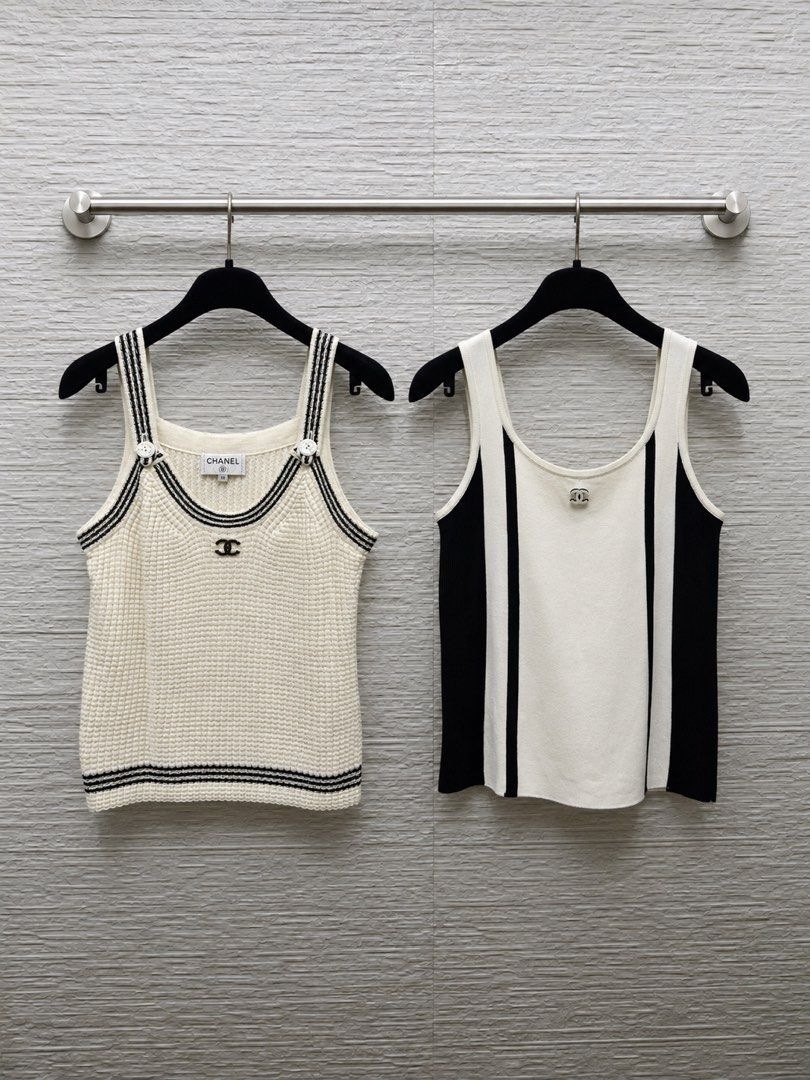 ⚜️Bundle ˚˖𓍢ִ໋❀ - Chanel sleeveless top (Category: Luxury Apparel) located in Makati City. Submitted by 90sangel (Listing ID 1470279304, Image 1). Description: Sexyyy 🖤.