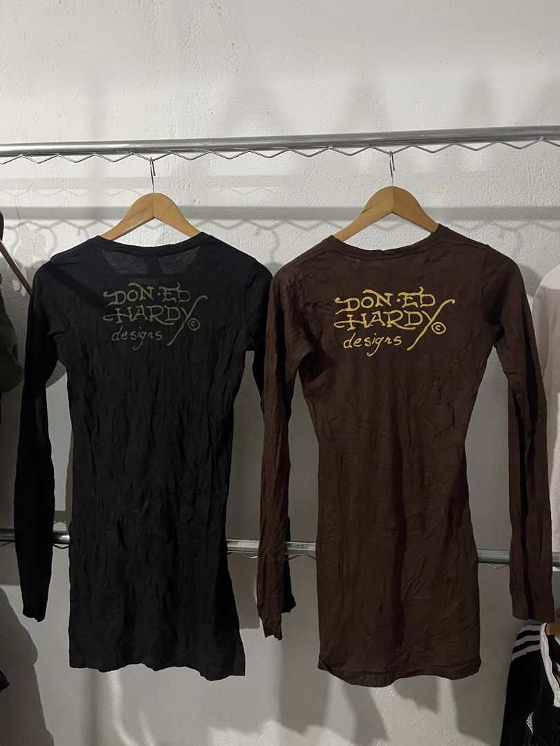 (BUNDLE) Y2k Ed Hardy Longsleeve Dress (Category: Tshirts & Polo Shirts ) located in Manila. Submitted by tvrfinds (Listing ID 1470264875, Image 2). Description: Bundle of 2 y2k edhardy black - 15x31 brown - 15x30.5 size small both -authentic -yung brown may minimal issue (parang loose stitch lang sa may bandang washtag) -laser print both -no any other issue/s maliban sa brown -excellent condition.