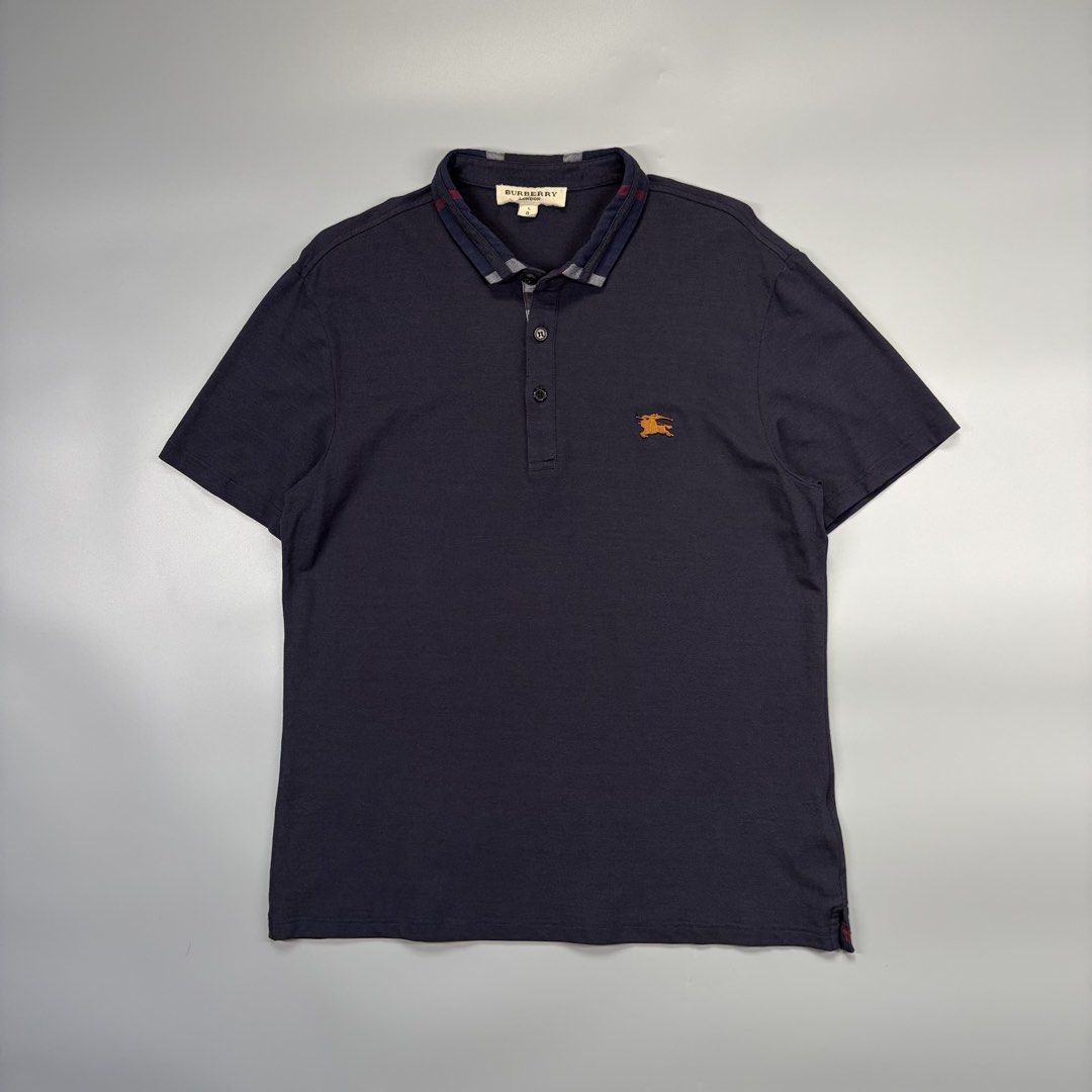 Burberry 3D Gold Metal Logo (Authentic) (Category: Luxury Apparel) located in Cavite. Submitted by onebeancent (Listing ID 1470345628, Image 1). Description: Size: Medium (Men) | L to XL (Women's) Dimension: 19" Width | 26" Length Color: Navy Blue Color Rate: 10/10 Issue: See last pic 1 pinhole (natusok ng logo) Condition: Almost new‼️ Price: 1,180php Additional Shipping Fee (J&T Small Pouch) 75php Luzon 100php visayas 120php mindanao.