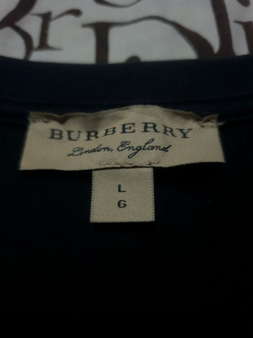 Burberry basic logo red (Category: Tshirts & Polo Shirts ) located in San Fernando. Submitted by retro.district. (Listing ID 1470345589, Image 3). Description: - Burberry basic logo red - Size: Large (20x26) - Condition: Excellent - No issue - Color Rate: 9.5/10.