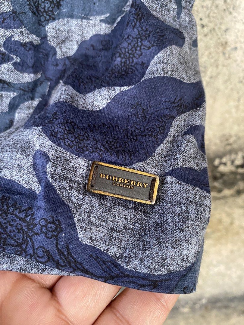 Burberry Floral T Shirt (Category: Tshirts & Polo Shirts ) located in Villaverde. Submitted by theluxurythrift.ph (Listing ID 1470196613, Image 2). Description: Wts Burberry Size Xlarge on Tag W 22 Inch L 28 Inch Excellent Condition 1399 + Sf.