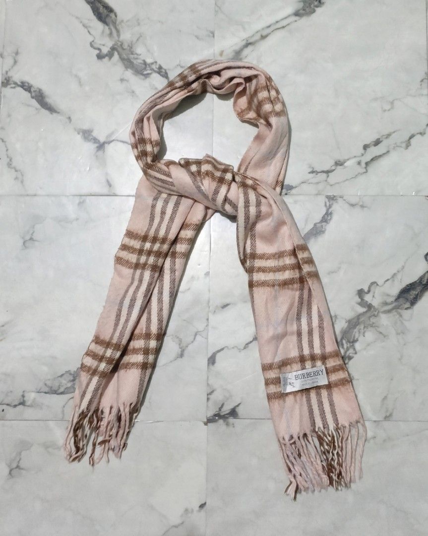Burberry Pashmina Wool Scarf (Category: Luxury Accessories) located in Bacolod City. Submitted by luxtrend.ph (Listing ID 1470204673, Image 1). Description: Burberry Pashmina Wool Scarf ·Authentic/Legit ·Excellent condition ·Complete tags ·No issues ·Complete tags ·₱rice: 2,499🏷 ·DM to purchase📩 Courier: J&T Express MOP: Gcash / Bank Transfer PAYMENT FIRST (NO COD) NO RETURN / NO EXCHANGE.