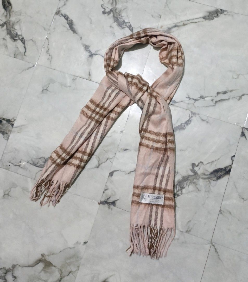 Burberry Pashmina Wool Scarf (Category: Luxury Accessories) located in Bacolod City. Submitted by luxtrend.ph (Listing ID 1470204673, Image 2). Description: Burberry Pashmina Wool Scarf ·Authentic/Legit ·Excellent condition ·Complete tags ·No issues ·Complete tags ·₱rice: 2,499🏷 ·DM to purchase📩 Courier: J&T Express MOP: Gcash / Bank Transfer PAYMENT FIRST (NO COD) NO RETURN / NO EXCHANGE.