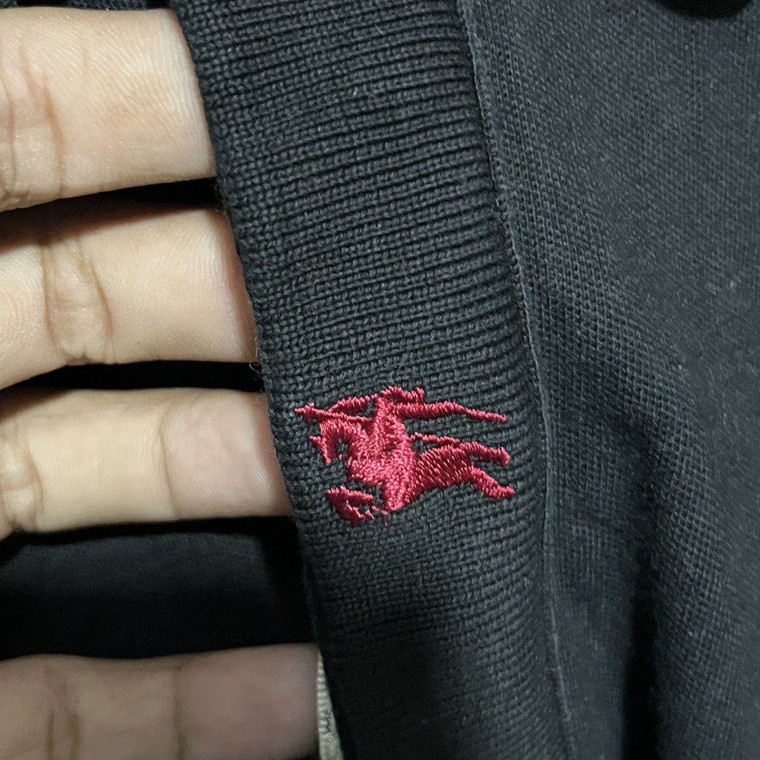 Burberry polo longsleeve (Category: Tshirts & Polo Shirts ) located in Giporlos. Submitted by deloria_jhayr (Listing ID 1470275469, Image 2). Description: Asnew W:22 L:27.