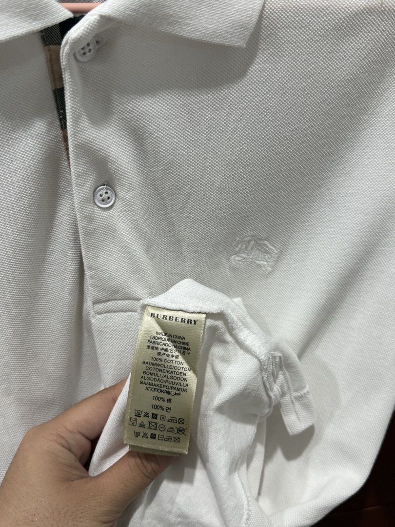 BURBERRY POLO SHIRT (Category: Tshirts & Polo Shirts ) located in Davao. Submitted by goodnightinego (Listing ID 1470311635, Image 3). Description: Burberry White Polo Shirt M on Tag 20w x 27L Excellent Condition .