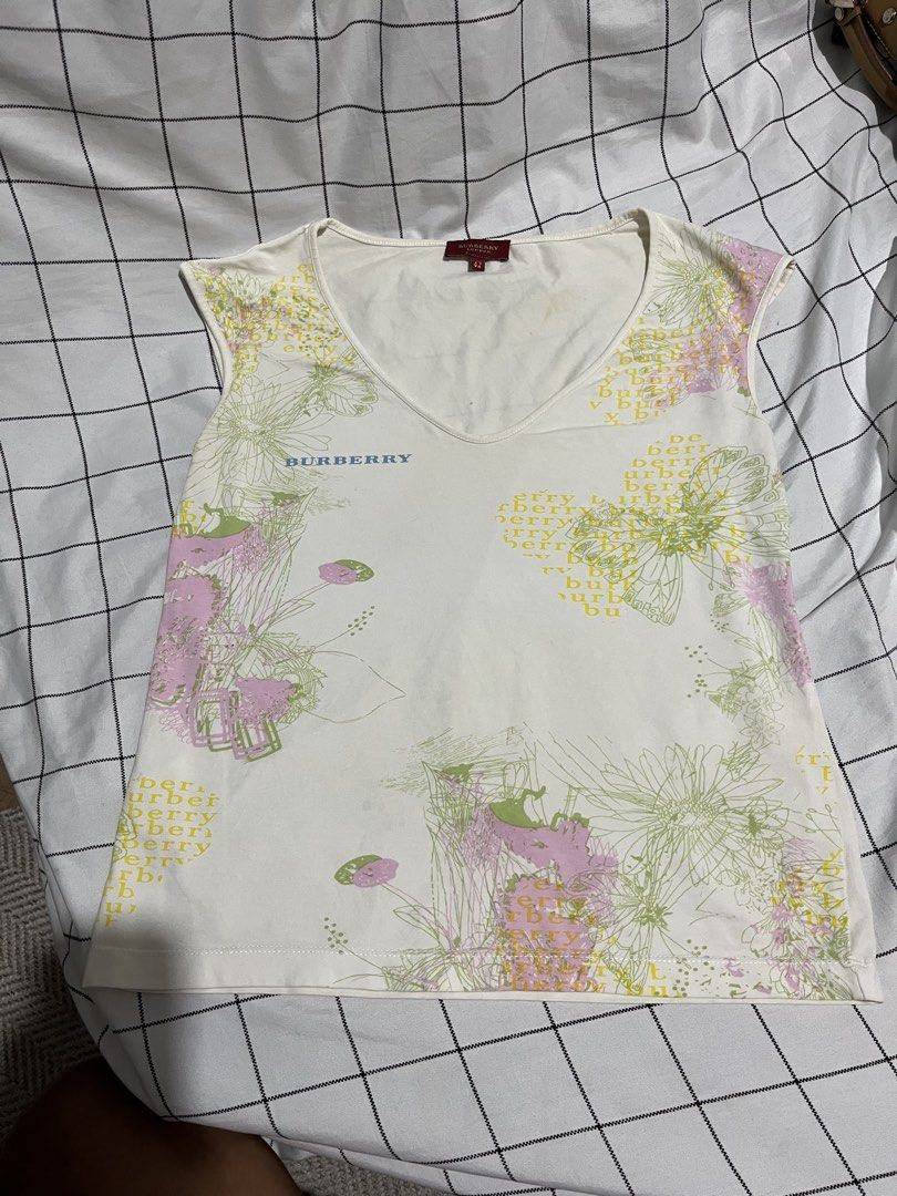 Burberry Red Label y2k tops (Category: Blouses) located in Davao. Submitted by rel18 (Listing ID 1470295461, Image 1). Description: Vintage Burberry Red Label Orig Good condition Med - Large Fits .