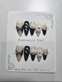 (Category: ) located in . Submitted by jangmiscloset (Listing ID 1470315806, Image 1). Description: .