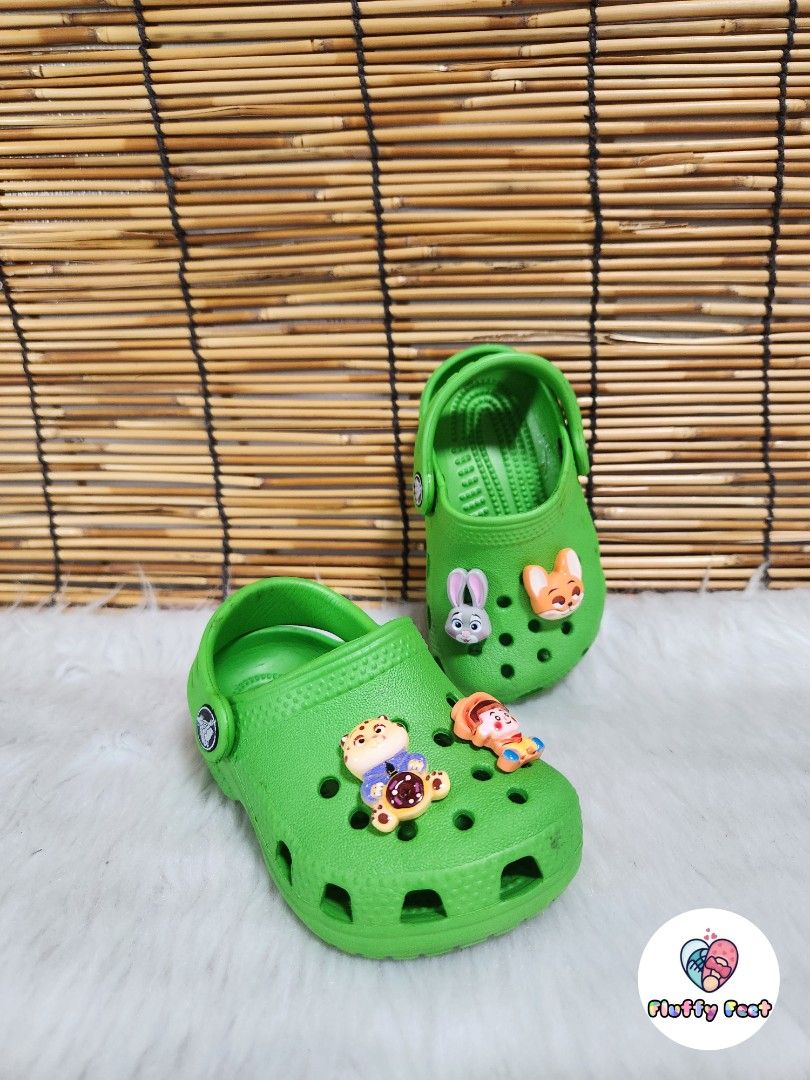 C2/3- Preloved Original Crocs for kids (Category: Babies & Kids Fashion) located in Navotas City. Submitted by FluffyFeet (Listing ID 1470274331, Image 2). Description: NEW ARRIVAL❗️ This is a PRELOVED ORIGINAL CROCS FOR KIDS‼️ Please managed your expectations ❤️ 📌 Strictly MINE NOW, PAY NOW ONLY❗️ (Unless suki na po na maayos kausap at iwas cancellation) 📌 You may ask for other photos before placing order/s STRICTLY NO RETURN, NO EXCHANGE UNLE