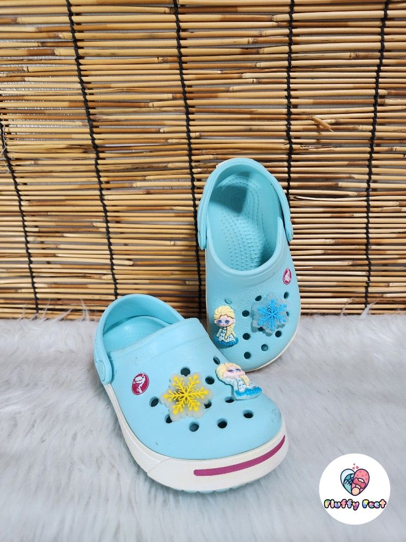 C6/7- Preloved Original Crocs for kids (Category: Babies & Kids Fashion) located in Navotas City. Submitted by FluffyFeet (Listing ID 1470243867, Image 2). Description: NEW ARRIVAL❗️ This is a PRELOVED ORIGINAL CROCS FOR KIDS‼️ Please managed your expectations ❤️ 📌 Strictly MINE NOW, PAY NOW ONLY❗️ (Unless suki na po na maayos kausap at iwas cancellation) 📌 You may ask for other photos before placing order/s STRICTLY NO RETURN, NO EXCHANGE UNLE