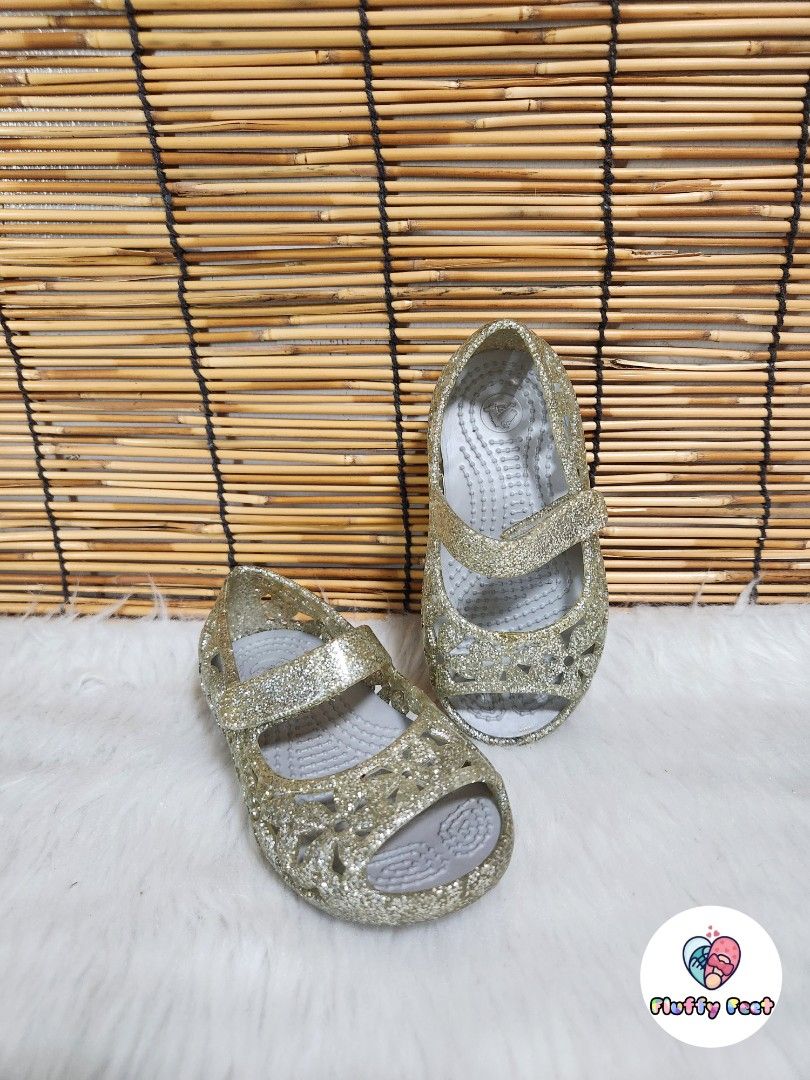C6- Preloved Original Crocs for kids (Category: Babies & Kids Fashion) located in Navotas City. Submitted by FluffyFeet (Listing ID 1470273827, Image 2). Description: NEW ARRIVAL❗️ This is a PRELOVED ORIGINAL CROCS FOR KIDS‼️ Please managed your expectations ❤️ 📌 Strictly MINE NOW, PAY NOW ONLY❗️ (Unless suki na po na maayos kausap at iwas cancellation) 📌 You may ask for other photos before placing order/s STRICTLY NO RETURN, NO EXCHANGE UNLESS