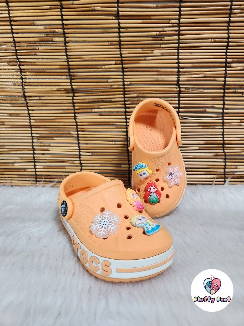 C7- Preloved Original Crocs for kids (Category: Babies & Kids Fashion) located in Navotas City. Submitted by FluffyFeet (Listing ID 1470245868, Image 2). Description: NEW ARRIVAL❗️ This is a PRELOVED ORIGINAL CROCS FOR KIDS‼️ Please managed your expectations ❤️ 📌 Strictly MINE NOW, PAY NOW ONLY❗️ (Unless suki na po na maayos kausap at iwas cancellation) 📌 You may ask for other photos before placing order/s STRICTLY NO RETURN, NO EXCHANGE UNLESS