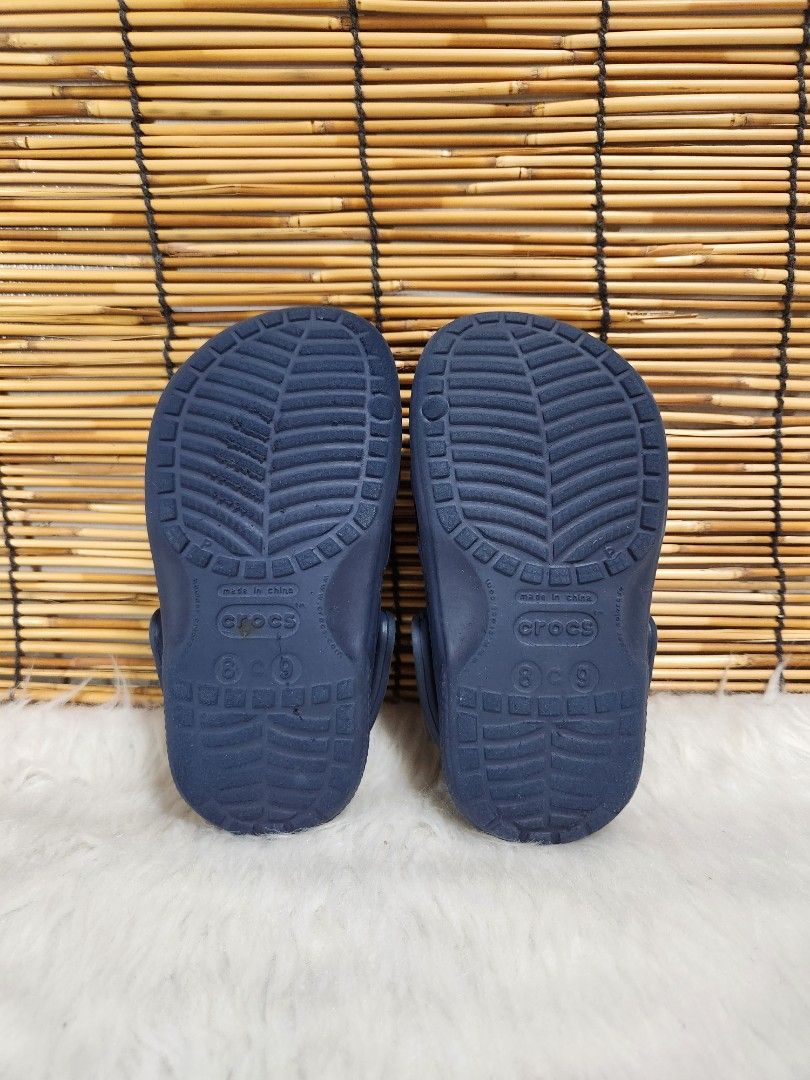 C8/9- Preloved Original Crocs for kids (Category: Babies & Kids Fashion) located in Navotas City. Submitted by FluffyFeet (Listing ID 1470273591, Image 2). Description: NEW ARRIVAL❗️ This is a PRELOVED ORIGINAL CROCS FOR KIDS‼️ Please managed your expectations ❤️ 📌 Strictly MINE NOW, PAY NOW ONLY❗️ (Unless suki na po na maayos kausap at iwas cancellation) 📌 You may ask for other photos before placing order/s STRICTLY NO RETURN, NO EXCHANGE UNLE