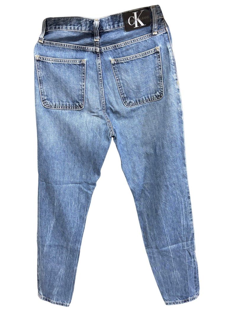 Calvin Klein Jeans Denim Pants (Category: Jeans) located in Caloocan City. Submitted by shibowhii (Listing ID 1470233959, Image 2). Description: original CK pants.