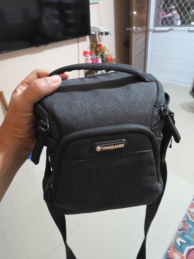 Camera Bag Vesta Aspire 15 (Category: Cameras) located in Santo Tomas. Submitted by kendra_04 (Listing ID 1470344681, Image 1). Description: From Australia never been used.