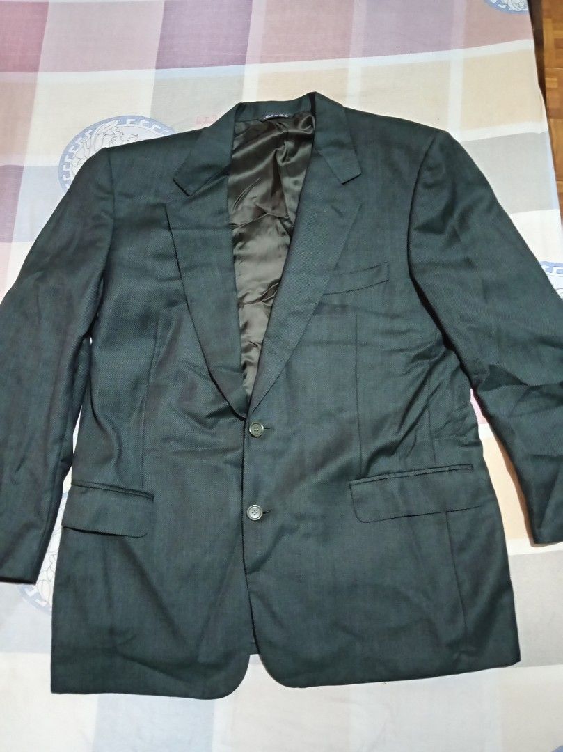 Canali Milano coat (Category: Coats, Jackets and Outerwear) located in Marikina City. Submitted by cherrybone (Listing ID 1470153568, Image 1). Description: Canali Milano Color: green Courtoue.