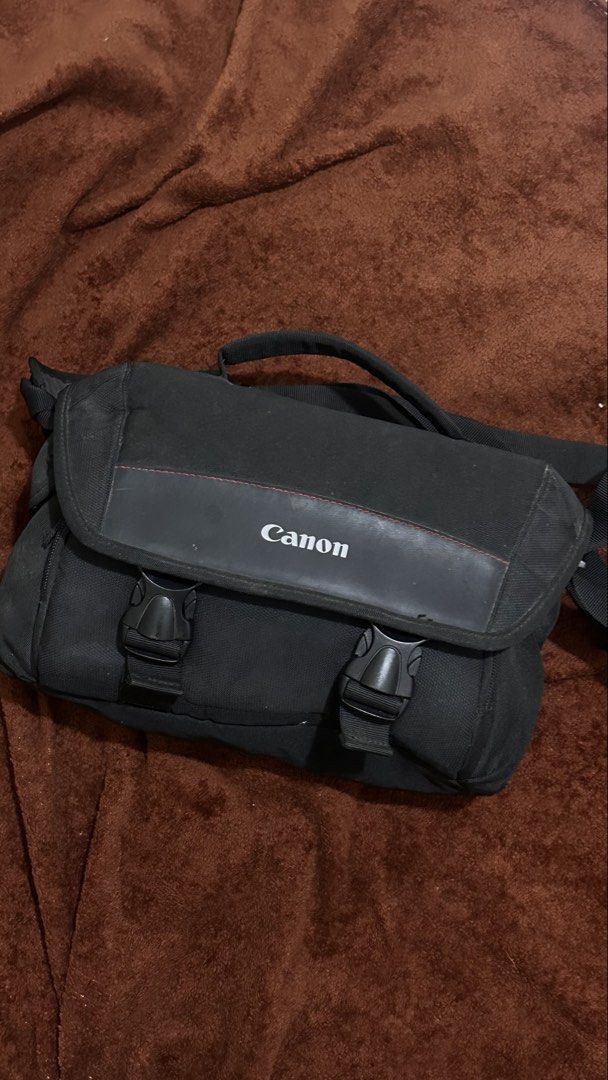 Canon EOS 200D (Category: Cameras) located in Manila. Submitted by liaaaahx (Listing ID 1470213064, Image 3). Description: 📸 FOR SALE: CANON EOS 200D + 18–55mm KIT LENS INCLUSIONS: ✔️ Canon EOS 200D camera body ✔️ Canon EF-S 18–55mm kit lens ✔️ Battery ✔️ Battery charger ✔️ Camera bag CAMERA SPECS: • 24.2MP APS-C CMOS Sensor • DIGIC 7 Image Processor • Dual Pixel CMOS AF • 3.0” Vari-Angle Touchscreen LCD • Full HD 1080p Video Recording • Built-i