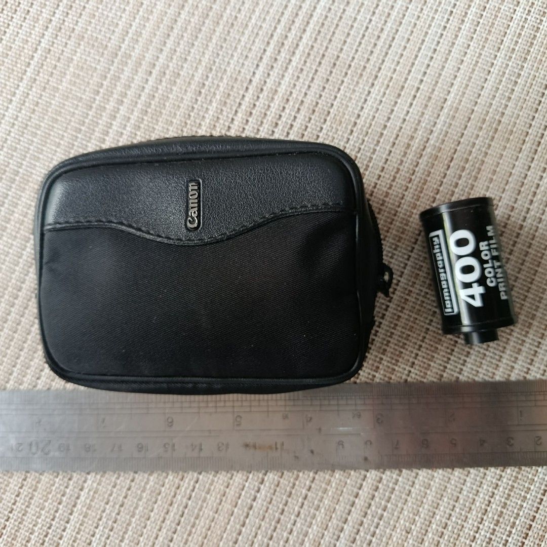 Canon Original Leather Camera Case (Category: Camera Bags & Carriers) located in Las Pinas. Submitted by 84vintage (Listing ID 1470197534, Image 1). Description: Canon original leather camera case for small cameras. With a small "secret pouch" inside for memory cards, a small battery, or a remote control. Actual photos posted. Please examine them carefully as they are part of the description. --📌 MUST READ Before Dealing with us 📌-- ⚠️Price is 