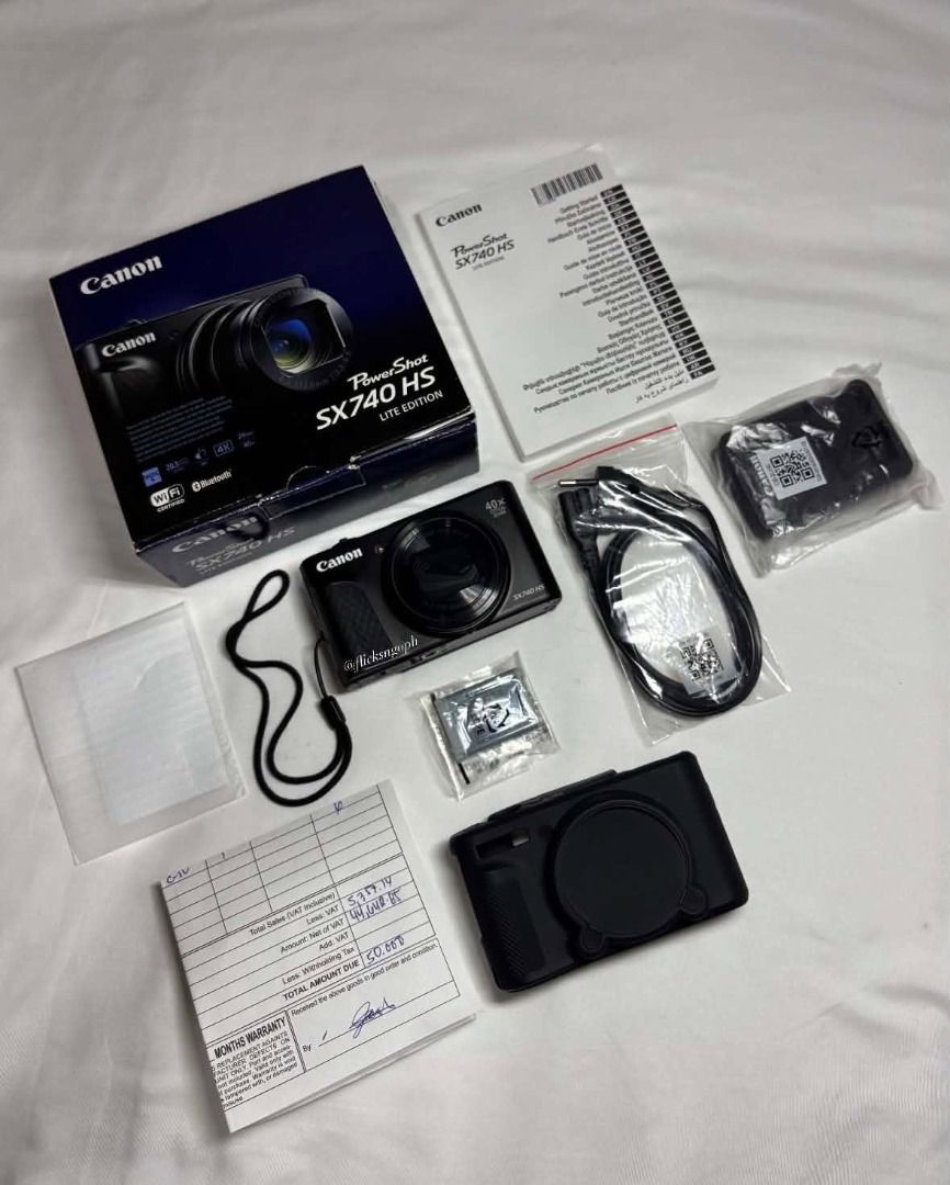 Canon Powershot sx740hs (Like New) (Category: Cameras) located in Caloocan City. Submitted by boldfalcon.712f00 (Listing ID 1470317543, Image 1). Description: - Model: Canon PowerShot SX740 HS - Color: Classic Black - Key Features: 40x Optical Zoom, compact pocket-friendly design, built-in Wi-Fi & Bluetooth - Inclusions: Original box, manual, battery, battery charger, cables, wrist strap, and protective case - Ideal for: Travel photography, vlogg