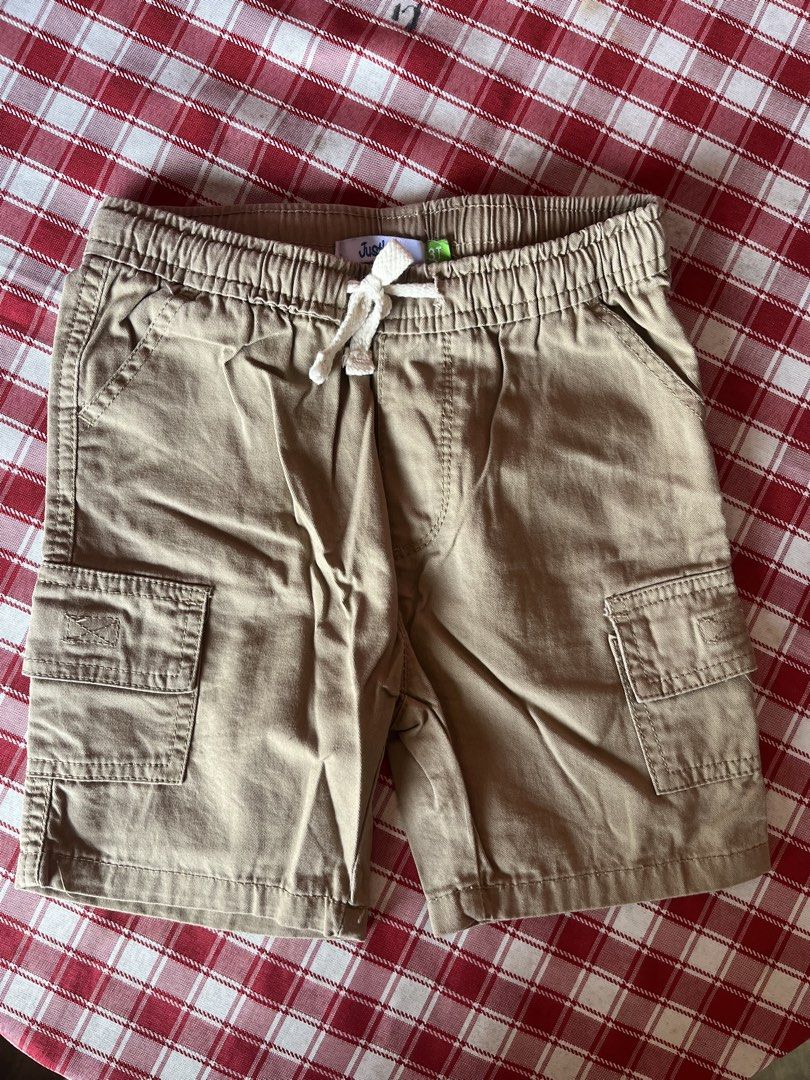 cargo shorts kids (Category: Babies & Kids Fashion) located in Quezon City. Submitted by dressingroombylech (Listing ID 1470212404, Image 1). Description: size 3t.