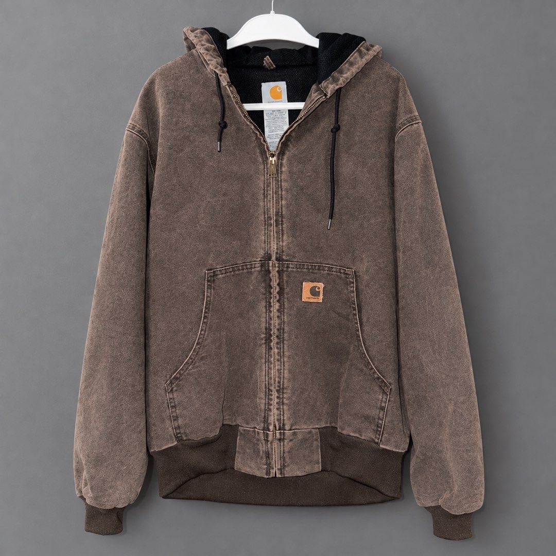 Carhartt J25 CHT Chestnut Brown Thermal Lined Active Jacket (Category: Coats, Jackets and Outerwear) located in Santa Rosa. Submitted by n.vallermosa (Listing ID 1470196081, Image 1). Description: J25 CHT Vintage Size Large on tag Dimes 26x28 Condition 8.5/10 Issue: Good fade, signs of usage, crack patch Color rate 8.5/10 Pricr 10k or OBO - Brand: Carhartt - Model: J25 Active Jacket - Color: Chestnut Brown - Size: Large Regular - Material: Heavy 