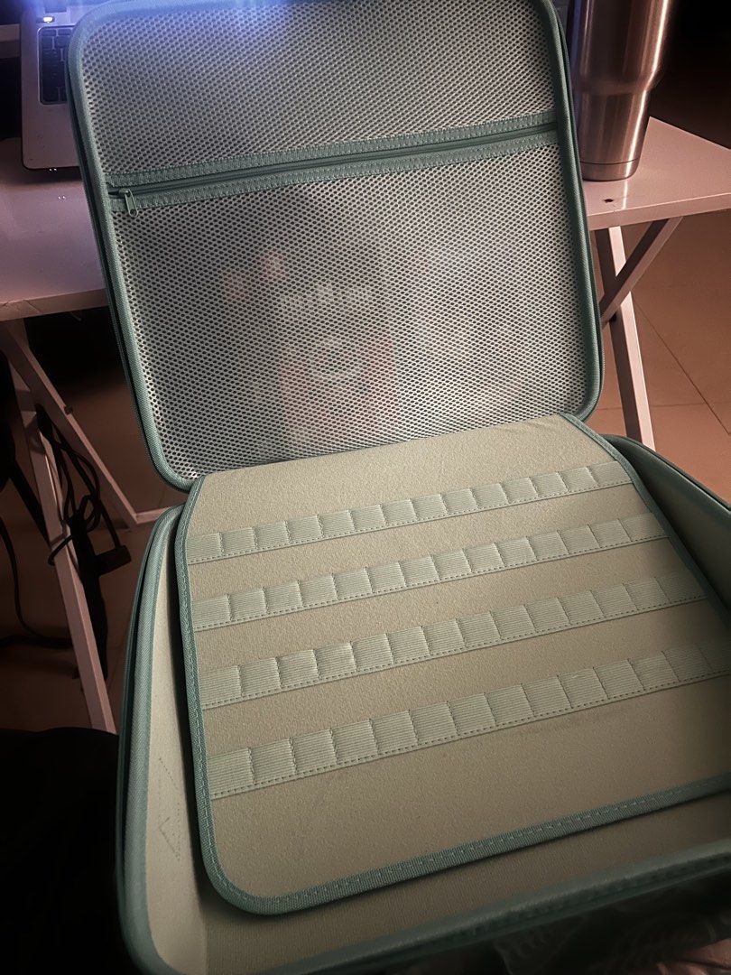 Case for Nintendo Switch (Category: Cases & Covers) located in Manila. Submitted by ky._______. (Listing ID 1470253432, Image 2). Description: Animal Crossing: New Horizons leaf-pattern full-system deluxe storage carrying bag.