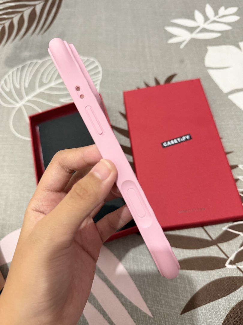 Casetify Dupe for 17 Pro Max (Category: Cases & Sleeves) located in Munoz. Submitted by shop.holiic (Listing ID 1470279231, Image 3). Description: Dupe only No issue 17 PRO MAX Blush Pink J&T MOP: Maribank/Gcash Nueva Ecija.