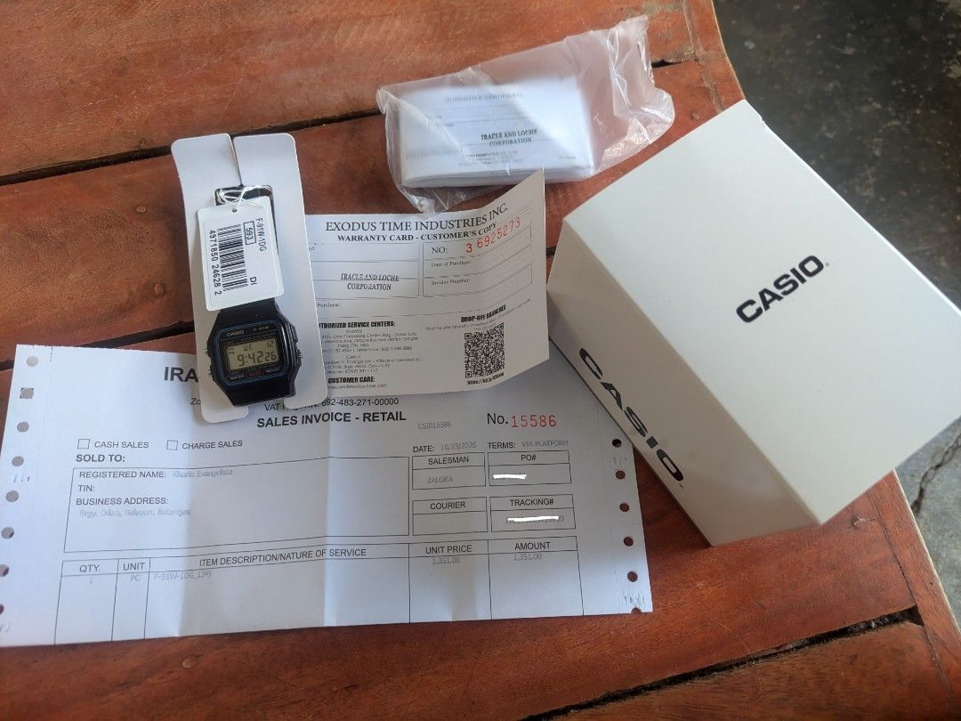 CASIO F-91W-1DG (Category: Luxury Watches) located in Balayan. Submitted by kharloevangelista (Listing ID 1470148719, Image 3). Description: Location: Balayan, Batangas Case and bezel material: Resin Band: Resin Band Water Resistant Approx. battery life: 7 years on CR2016 Features: * Stopwatch * Alarm/hourly time signal * Daily alarm * Hourly time signal * LED light * Auto-calendar (set at 28 days for February) * Accuracy: ±30 seconds per month *