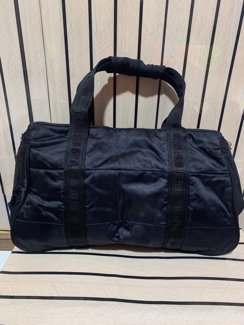 CC Nylon Sports Line Duffle (Category: Tote Bags) located in San Fernando. Submitted by preluxuria_online_shop (Listing ID 1470276174, Image 2). Description: .