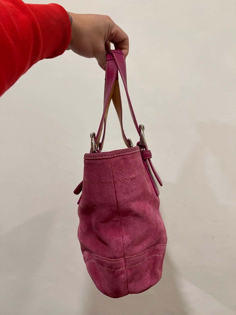 Cch pink suede (Category: Luxury Bags & Wallets) located in San Pedro. Submitted by musevibe.ph (Listing ID 1470206132, Image 3). Description: Can give lp until 5,000 for sure buyer..