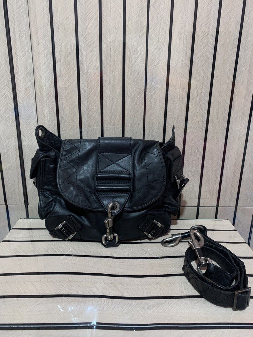 CD Rebelle (Category: Shoulder Bags) located in San Fernando. Submitted by preluxuria_online_shop (Listing ID 1470274940, Image 1). Description: .