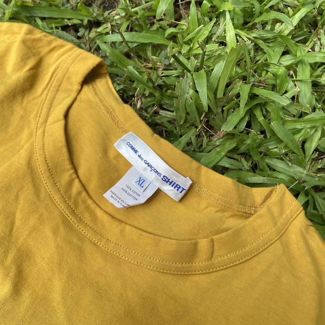 Cdg basig logo (Category: Luxury Apparel) located in Cabatuan. Submitted by moneydimes (Listing ID 1470310282, Image 3). Description: Cdg basic logo 23 x 28 Like new Dm.