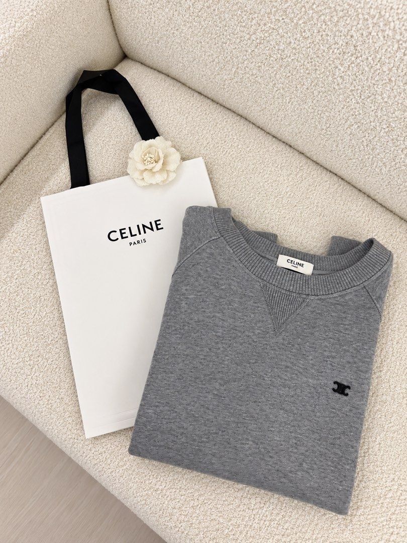 ⚜️Celine Sweatshirt (Category: Luxury Apparel) located in Makati City. Submitted by 90sangel (Listing ID 1470273527, Image 2). Description: •Item: Celine Gray sweatshirt •Size: M-L frame •Condition: Excellent! no issue *Includes celine paperbag ✨🖤.