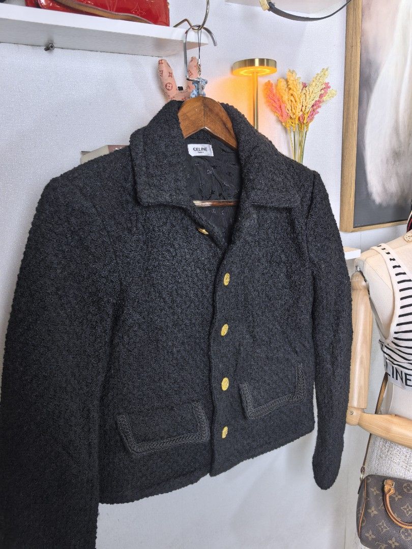 Celine tweed monogam (Category: Luxury Apparel) located in Baguio. Submitted by ashzachary (Listing ID 1470298872, Image 3). Description: Celine tweed monogam Gold buttons Condition :Excellent condition Color rate 10/10 Size :Medium Inches:W18. 5/L21 No issues No flaws Super ganda sa personal Pm. More details Good quality Plsss 📌No Bogus 📌No return MOP What you see is what you get PALAWAN, CEBUNA GCASH AND BDO Reminder😊 We're selling thrifted 