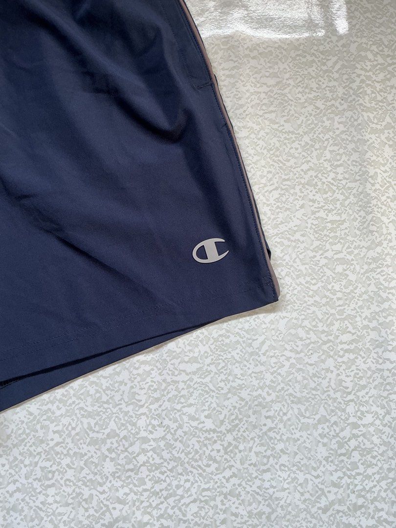 Champion Active Hombre Short Navy Blue Reflectorize (Category: Activewear) located in Binan City. Submitted by findnavi (Listing ID 1469105030, Image 2). Description: - Large - 32-36x17, 13 opening - Brand new .