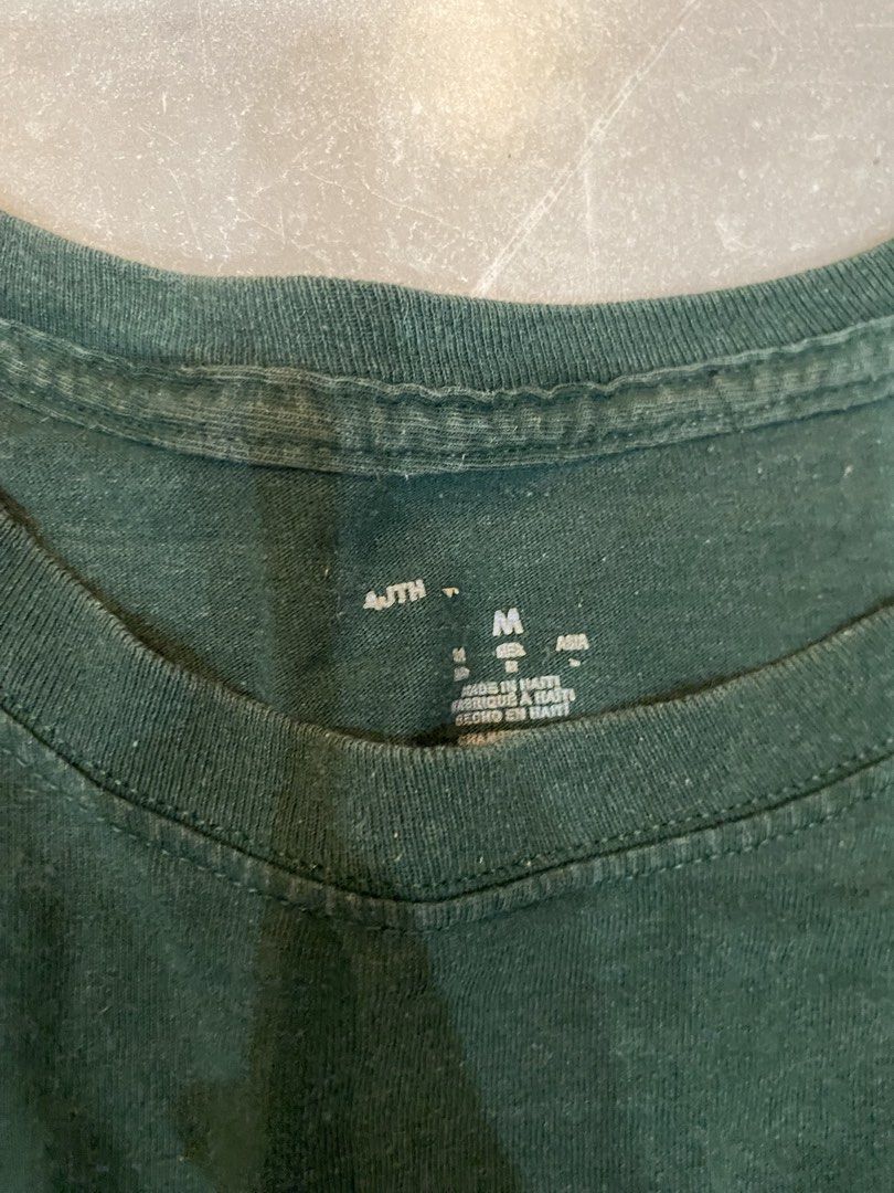 Champion Green Tshirt (Category: Tshirts & Polo Shirts ) located in Cainta. Submitted by rurufinds (Listing ID 1470151649, Image 2). Description: 2000s Champion Tee 21x27 Well used Condition color Rate 6.5/10 Php 150 only Cainta Location .