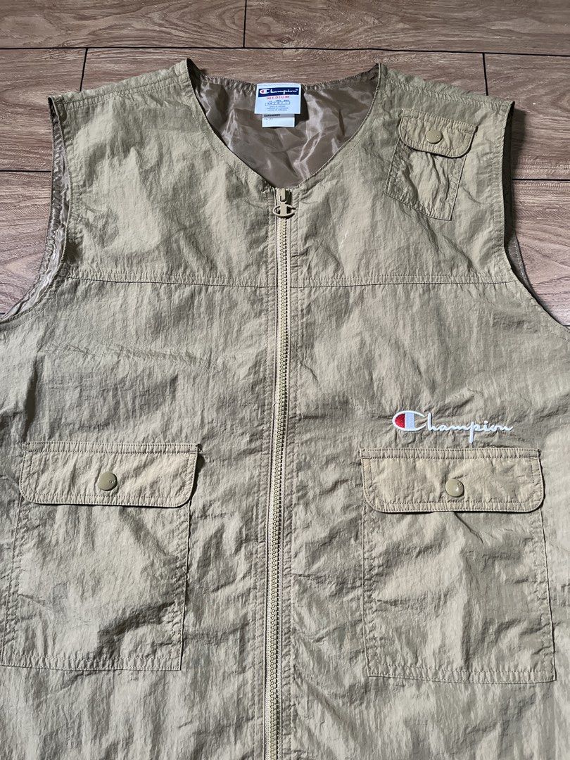 Champion Nylon Utility Cargo Vest (Category: Vests) located in Manila. Submitted by tvrfinds (Listing ID 1470263846, Image 2). Description: Champion Nylon Utility Cargo Vest in Beige Color Size M on tag Dimes: W - 23 L - 26 -Authentic -Color rate: 9.8/10 -Honest issue: Minimal dark spot/Needs wash (Barely noticeable) -Excellent to As new.