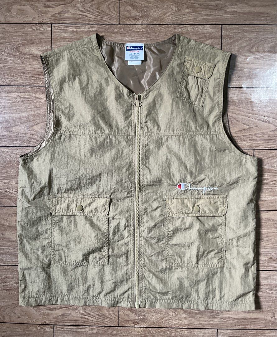 Champion Nylon Utility Cargo Vest (Category: Vests) located in Manila. Submitted by tvrfinds (Listing ID 1470263846, Image 1). Description: Champion Nylon Utility Cargo Vest in Beige Color Size M on tag Dimes: W - 23 L - 26 -Authentic -Color rate: 9.8/10 -Honest issue: Minimal dark spot/Needs wash (Barely noticeable) -Excellent to As new.