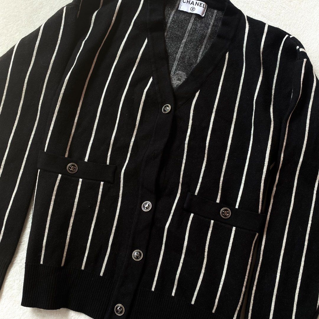 💫Chanel 2023 Striped Cardigan (Category: Others Tops) located in Manila. Submitted by yourdaily_obsessions (Listing ID 1470266753, Image 3). Description: Item: Chanel •Size: S-M •Measurements: 18.5x22.5 •Model: 2023 •So pretty!🖤 One missing button - Notes before making an offer❗️ •Photos are provided for self authentication. •Bogus/irresponsible buyer auto blocked •Check details first, to see minimal flaw/issue if any. •Payment First. No paymen