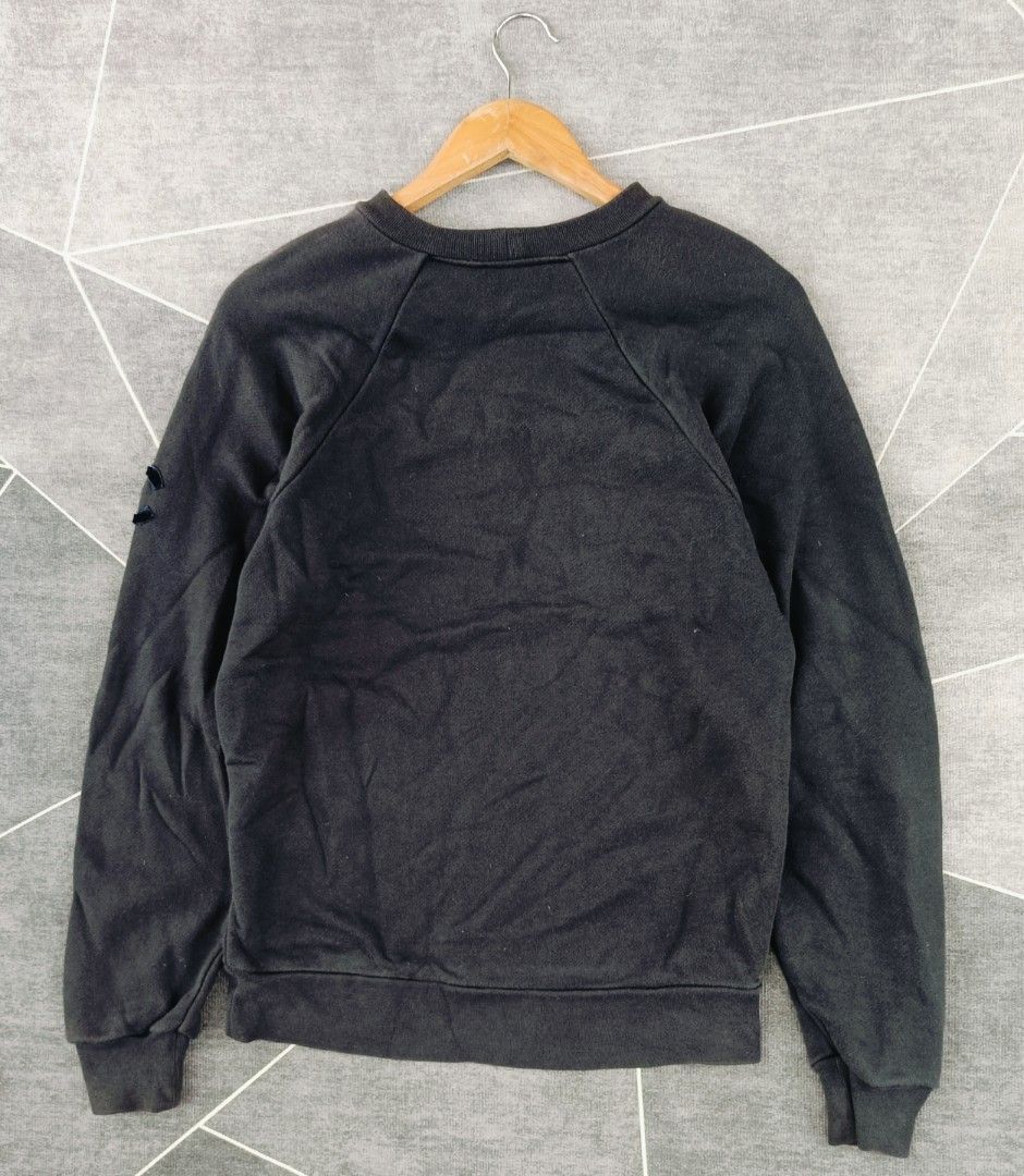Chanel Crewneck (Category: Coats, Jackets and Outerwear) located in Cebu City. Submitted by renzecamingay (Listing ID 1470236317, Image 2). Description: Chanel Crewneck Verygood Condition Small fit Width 20 Length 26 3500 Plus ship Only Thank you and GOD bless ☺️.