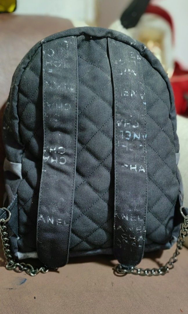 Chanel Graffiti Backoack (Category: Backpacks) located in Bacolod City. Submitted by darriebags88 (Listing ID 1470270537, Image 3). Description: no flaw large.
