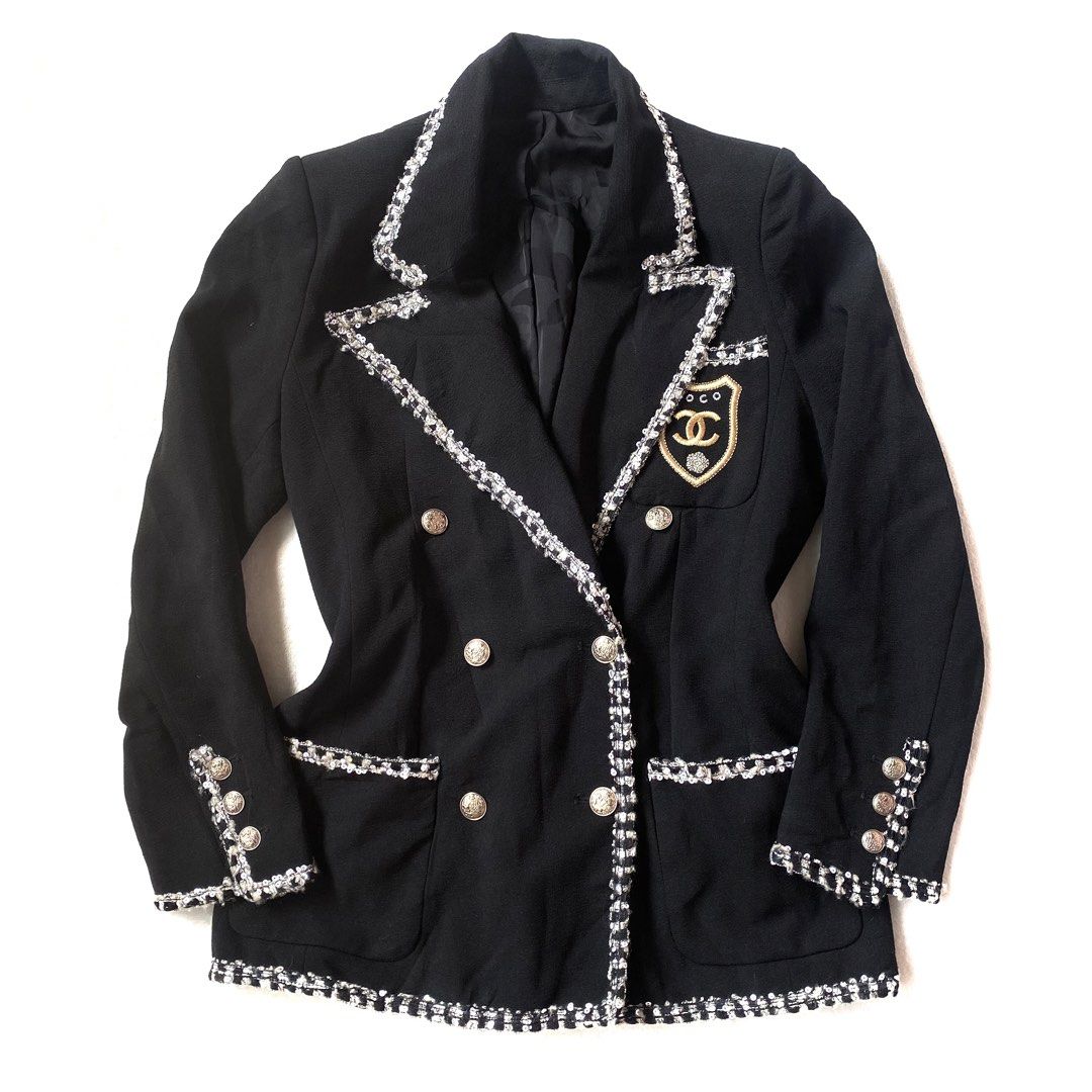 💫Chanel “The Dev*l’s Wear Prada” Jacket (Category: Others Tops) located in Manila. Submitted by yourdaily_obsessions (Listing ID 1470276023, Image 1). Description: Item: Chanel •Size 38 on tag, S-M •Measurements Shoulder: 15” Bust: 34-36 Width: 17” Length: 26” •Double-breasted w/ shoulder pads. •Seen worn by Ms. Anne Hathaway.😩🖤 •for keeps!🫶🏻✨ - Notes before making an offer❗️ •Photos are provided for self authentication. •Bogus/irresponsible