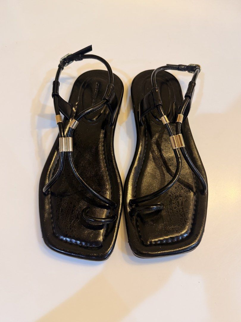 Charles & Keith Black Flat Sandals (Category: Flats & Sandals) located in Manila. Submitted by beaechauz77563 (Listing ID 1470285687, Image 2). Description: FOR SALE ‼️ Charles & Keith Black Sandals • Used only thrice • Size 37 • Like New • No box • Negotioable Price PHP 2500.