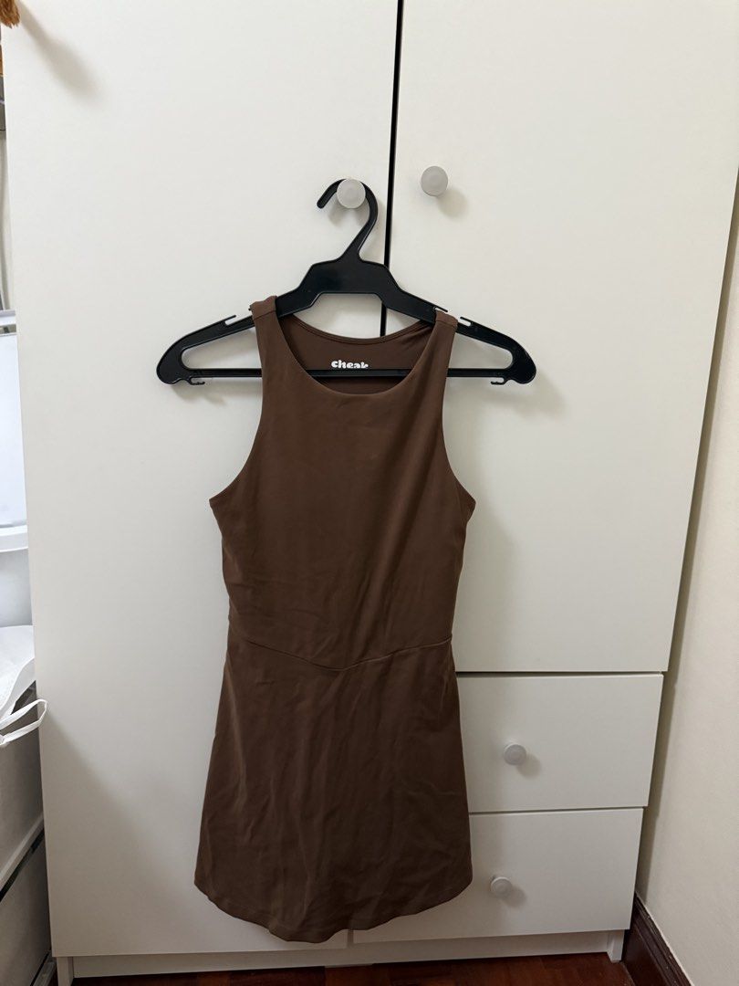 CHEAK activewear (Category: Activewear) located in Pasig City. Submitted by hotstuff__ (Listing ID 1470297863, Image 1). Description: sister brand to love bonito.