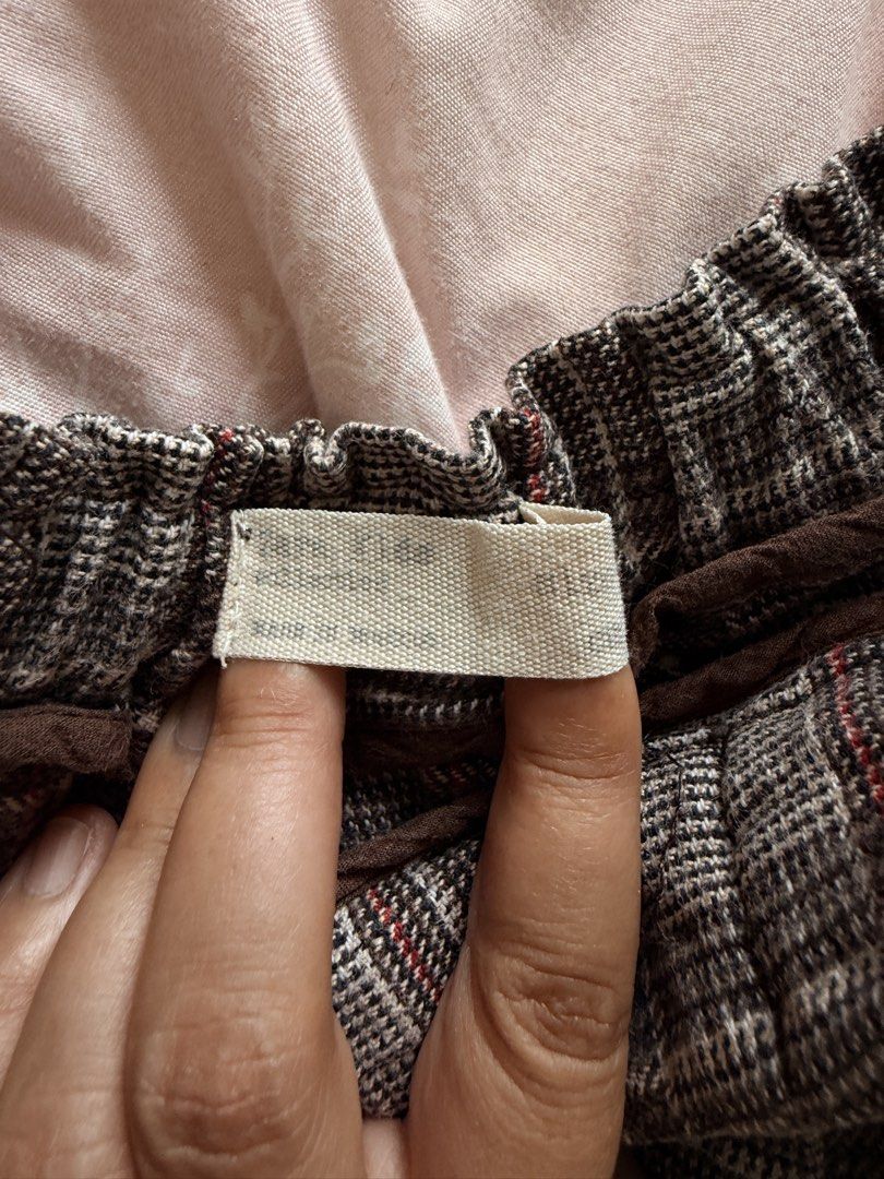 Checkered Straight Leg Ankle Trousers (Category: Babies & Kids Fashion) located in Santa Rosa. Submitted by shopaholicscastle (Listing ID 1470171053, Image 2). Description: - Brown and grey plaid pattern - Elastic waistband at the back for all-day comfort - Flattering straight cut fit - Versatile neutral tones that match easily with basic tops and knitwear -Kids 13-14.