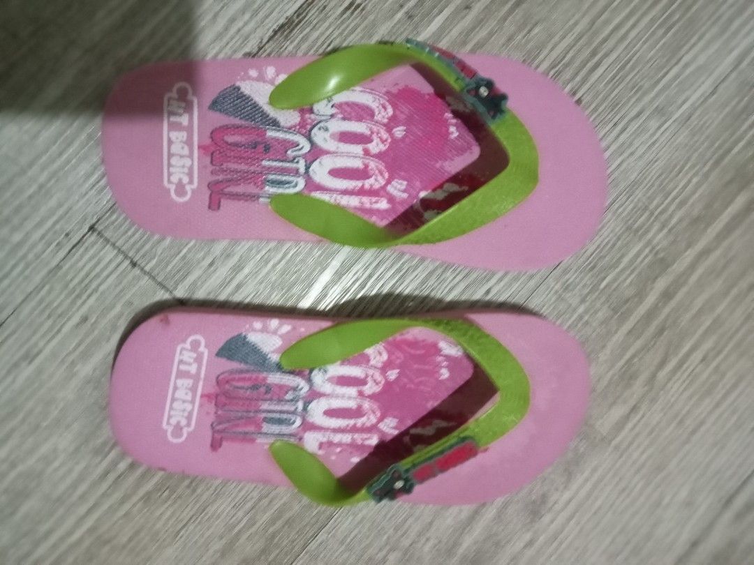 Children Slippers / Cute Basic Girls Flip Flops Bundle Blue and Pink (Category: Babies & Kids Fashion) located in Cebu City. Submitted by cebu-garagesale (Listing ID 1470163784, Image 3). Description: Selling children's slippers, in great condition. P 150 for each pair of slippers. For pick-up or delivery. Buyer will pay for shipping fees if for delivery. Location: Near San Carlos South Campus, CTS/CCMC. In Cebu City. Check out also our other ite