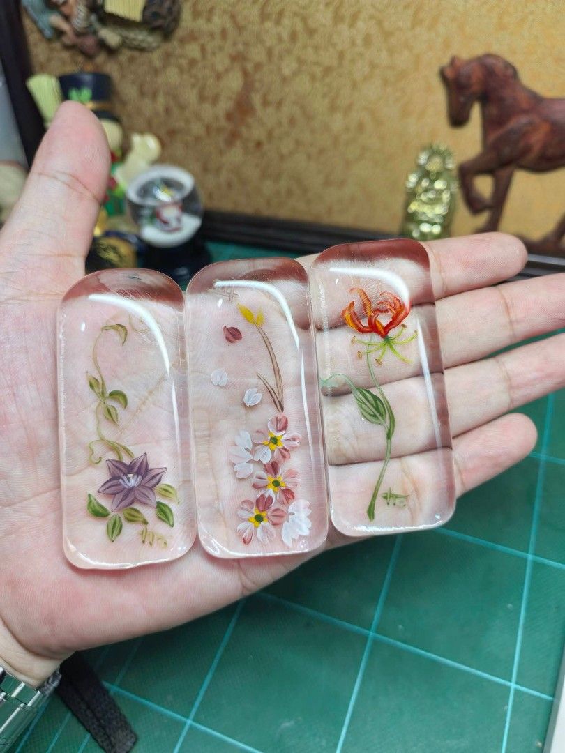 Chopstick Rest (Category: Other Kitchenware & Tableware) located in Cebu City. Submitted by dudes_villanueva (Listing ID 1470247597, Image 1). Description: Set of 3 Clear Acrylic / Resin Chopstick Rests (Hashioki) Excellent condition.
