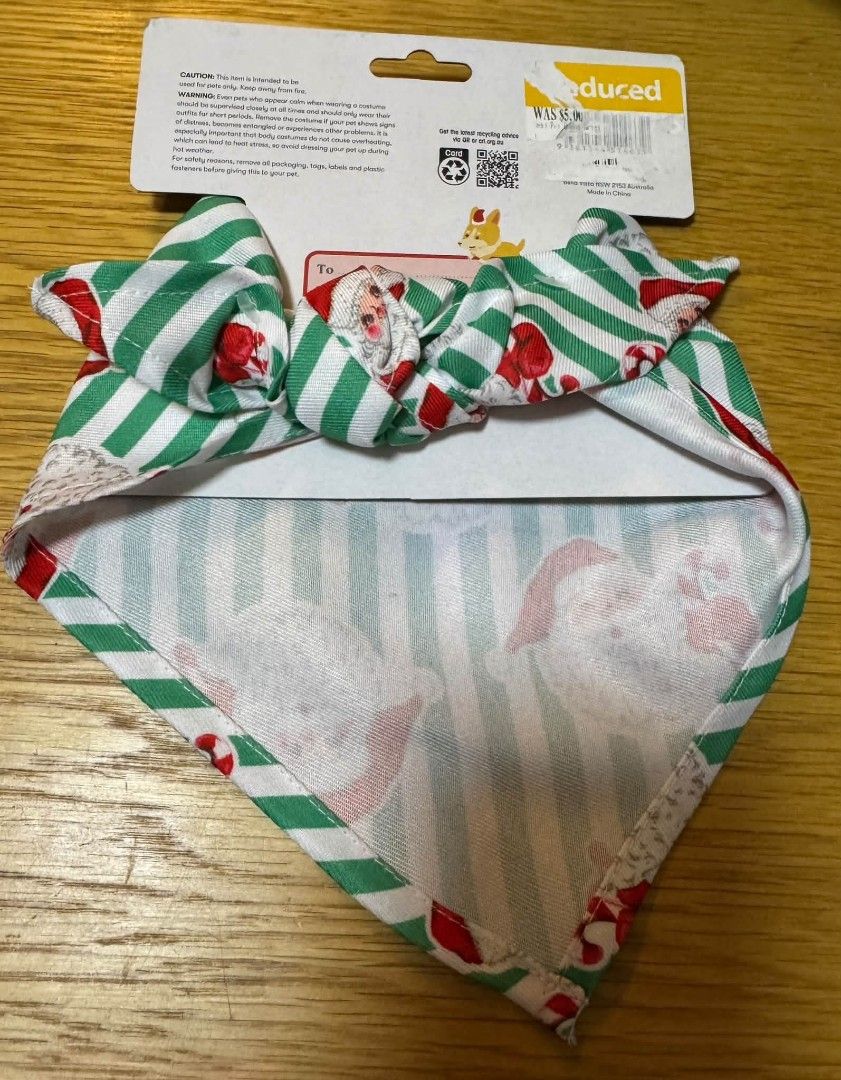 Christmas Pet Bandana (Category: Homes & Other Pet Accessories) located in Manila. Submitted by ormelynmal86309 (Listing ID 1470346777, Image 2). Description: Christmas Pet Bandana 😍Php 100 each😍.