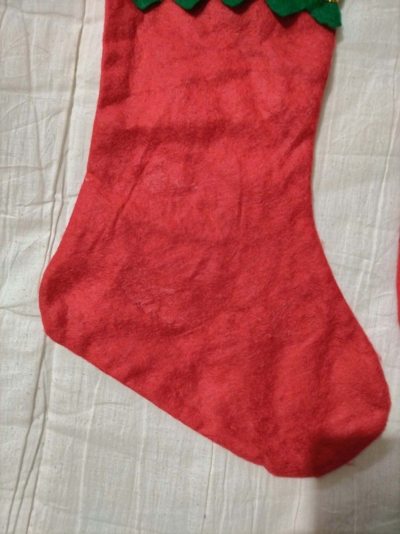 Christmas Sta Socks (Category: Babies & Kids Fashion) located in Caloocan City. Submitted by appleblossoms07 (Listing ID 1470249427, Image 3). Description: See issue on photo 2 pcs for 30 pesos.