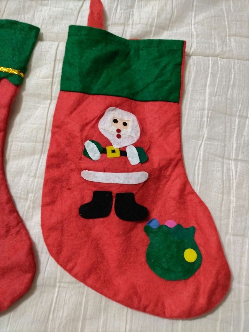 Christmas Sta Socks (Category: Babies & Kids Fashion) located in Caloocan City. Submitted by appleblossoms07 (Listing ID 1470249427, Image 2). Description: See issue on photo 2 pcs for 30 pesos.